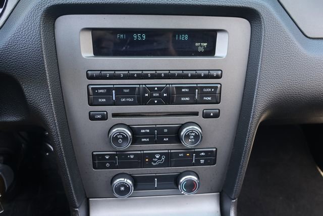 Used 2012 Ford Mustang Convertible image 24