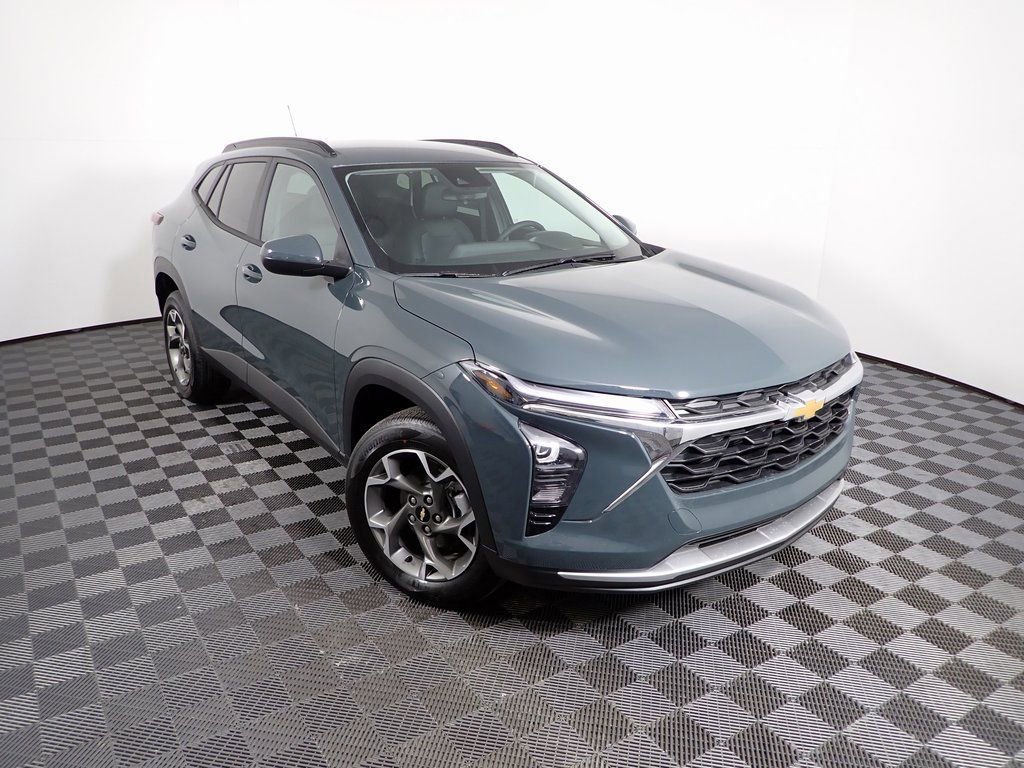 New 2026 Chevrolet Trax LT w/ LT Convenience Package image 4