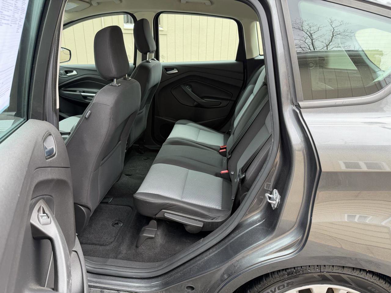 Used 2018 Ford C-MAX SE image 14