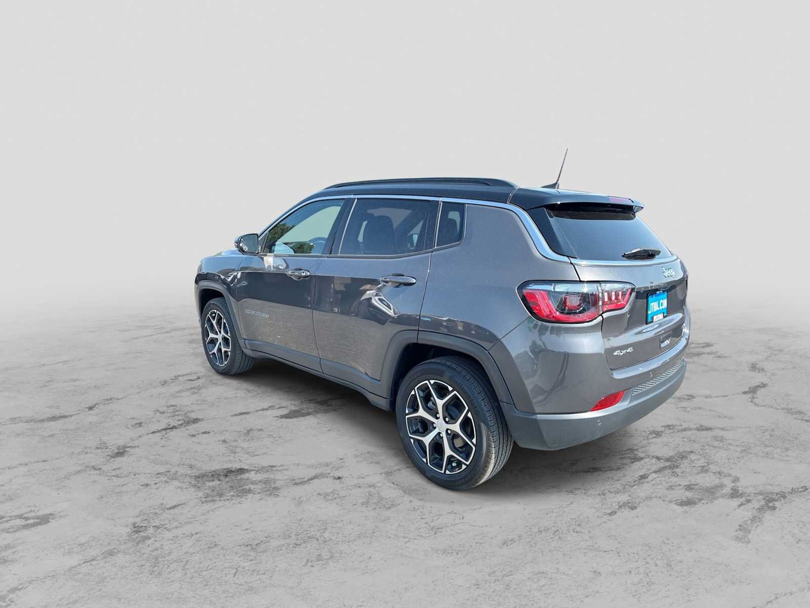 Used 2024 Jeep Compass Limited w/ Sun and Sound Group AWD/4WD image 6