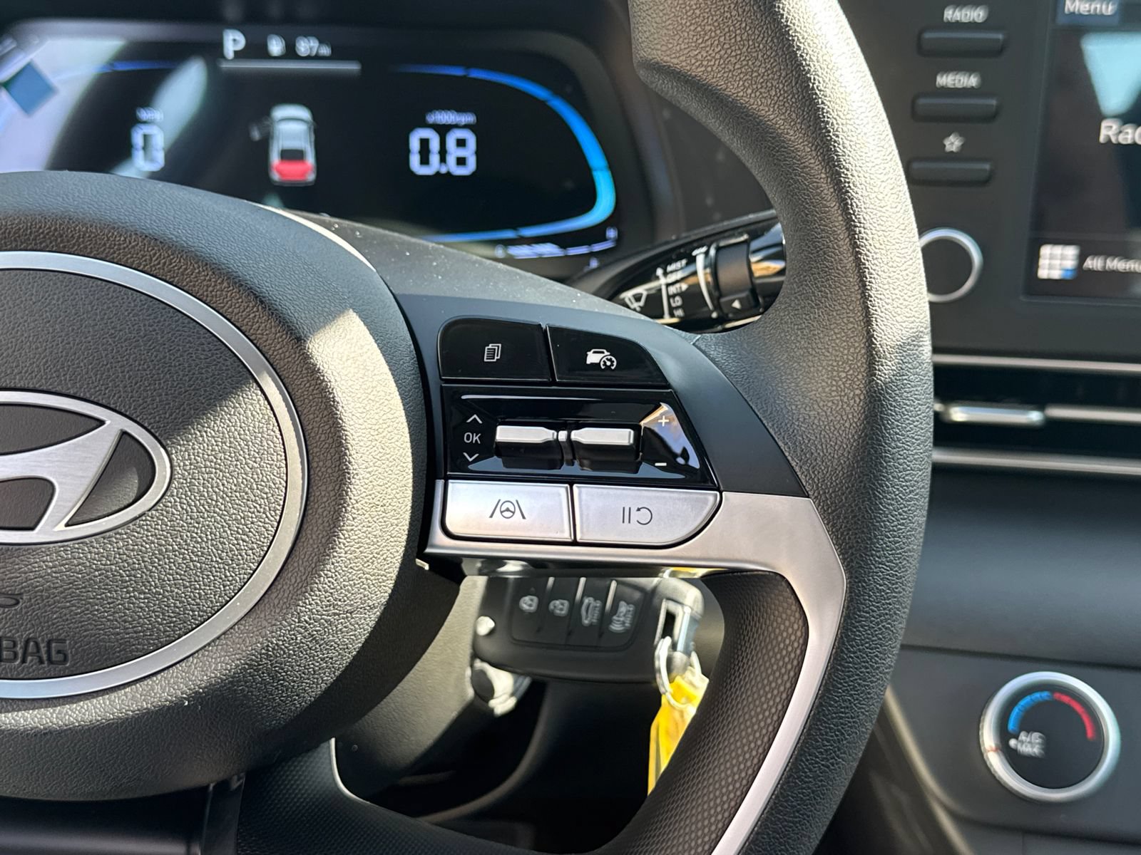 New 2026 Hyundai Elantra SE FWD image 27