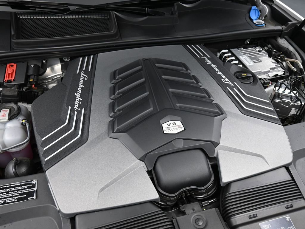 Used 2024 Lamborghini Urus S image 37