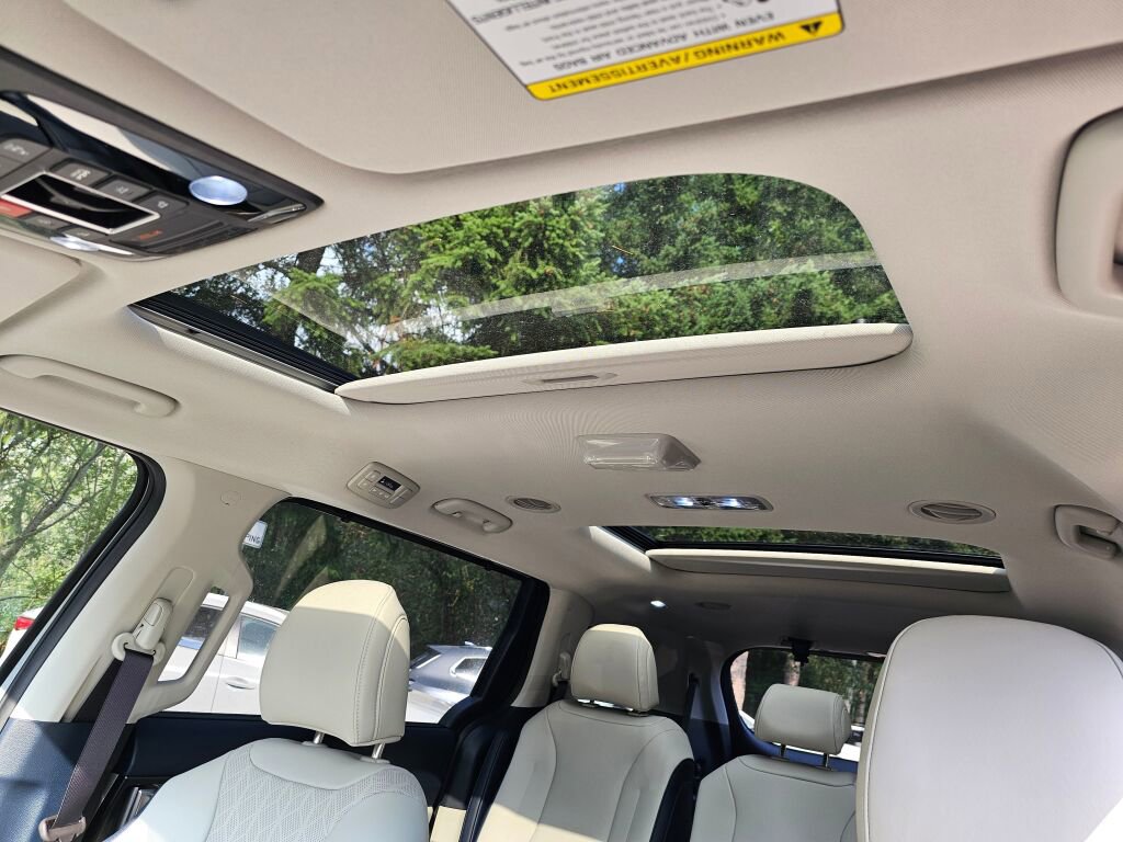 New 2026 Kia Carnival SX w/ SX Dark Edition Package image 10