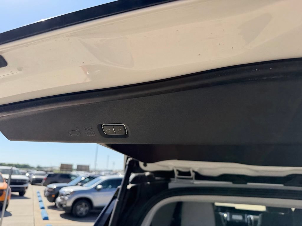 Used 2025 Ford Expedition Max Platinum w/ Driver's Package AWD/4WD image 18