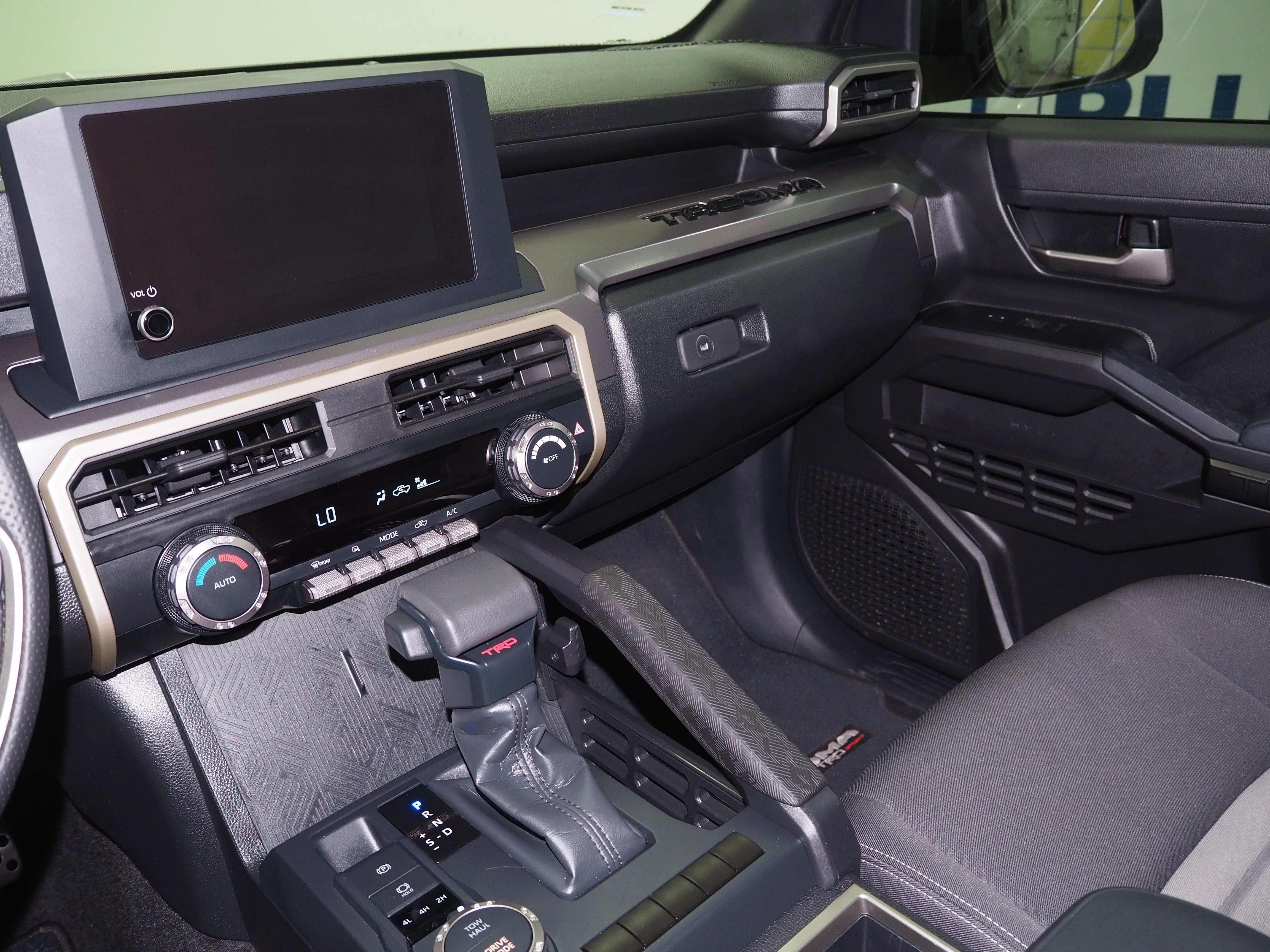 Used 2024 Toyota Tacoma 4x4 Double Cab Hybrid image 16