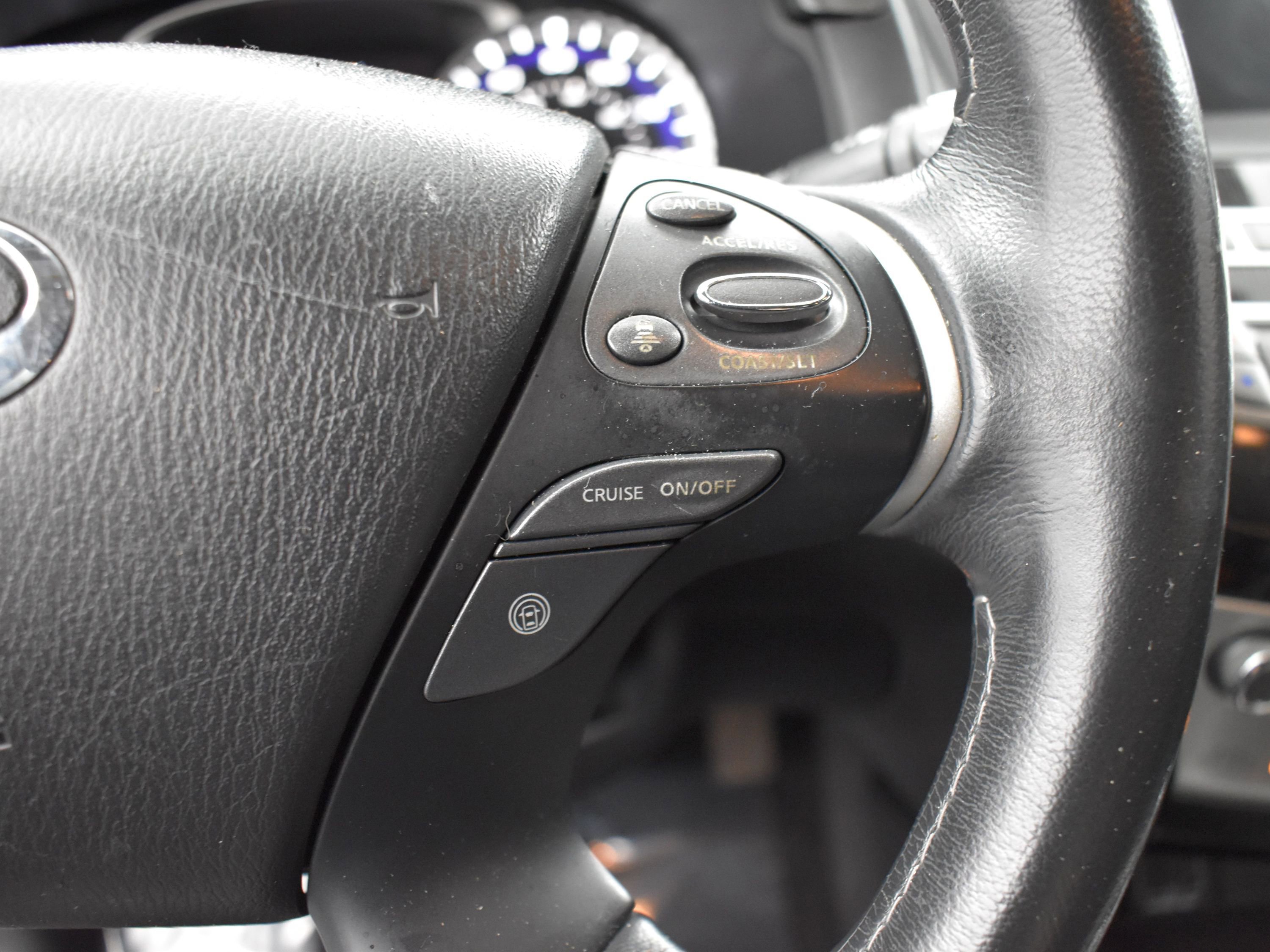 Used 2019 INFINITI QX60 Luxe w/ Essential Package image 15