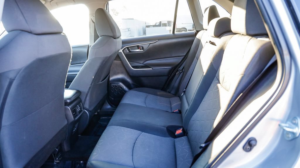 Used 2023 Toyota RAV4 XLE AWD/4WD image 22