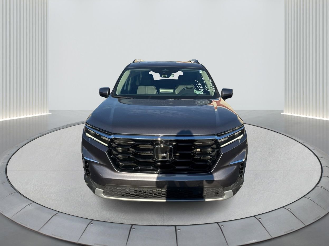 Used 2024 Honda Pilot Elite image 2