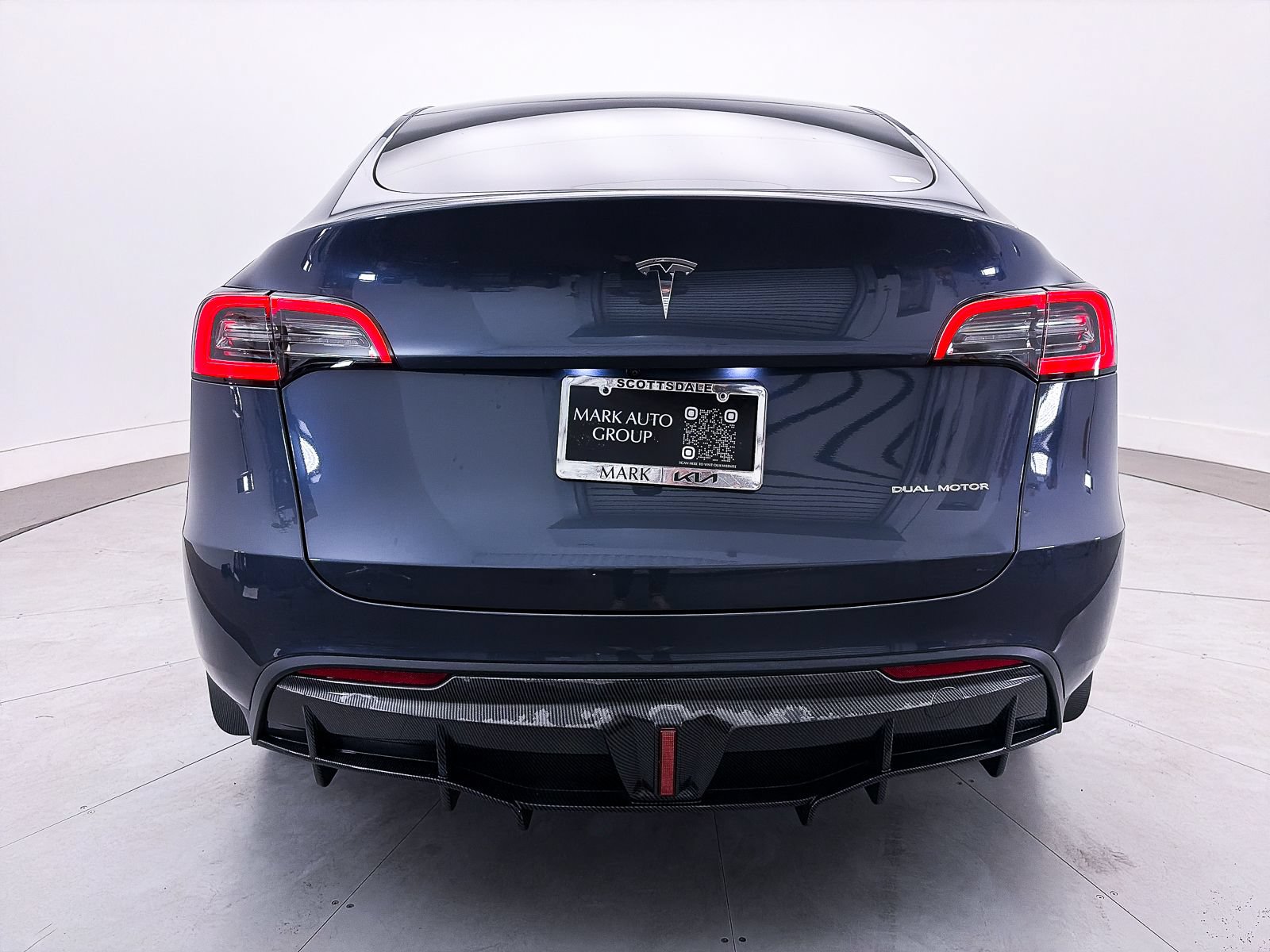 Used 2023 Tesla Model Y Long Range AWD/4WD image 14