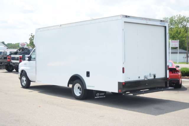 New 2027 Ford E-350 and Econoline 350 Super Duty w/ Power Equipment Group RWD image 19