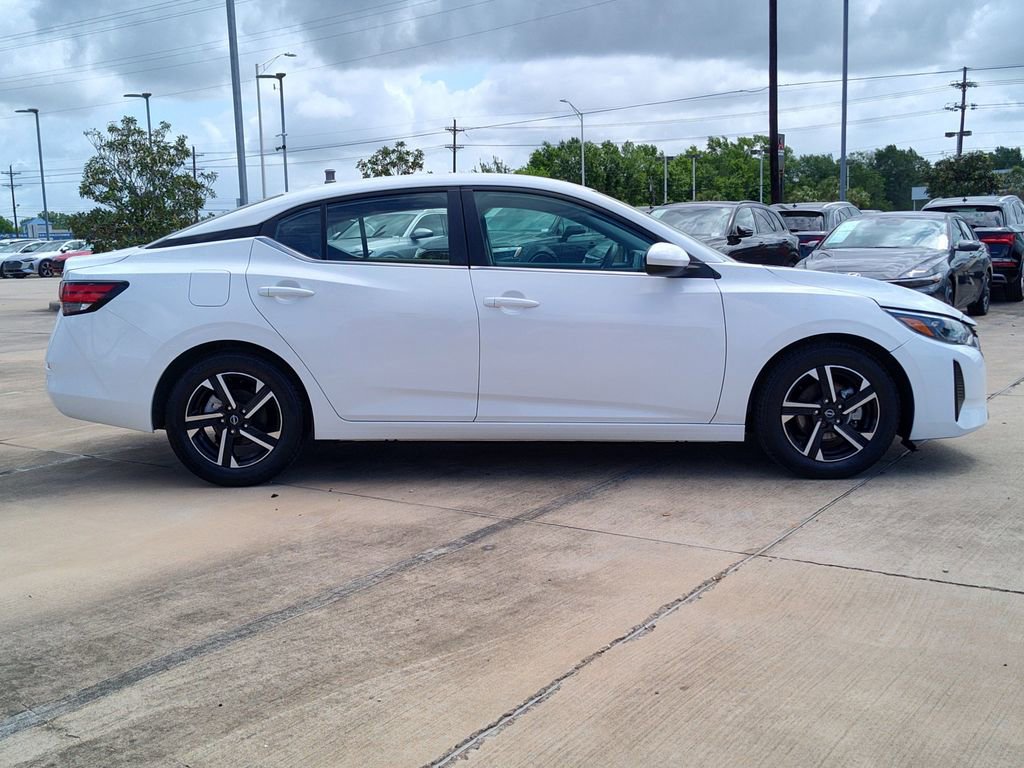 Used 2024 Nissan Sentra SV FWD image 12