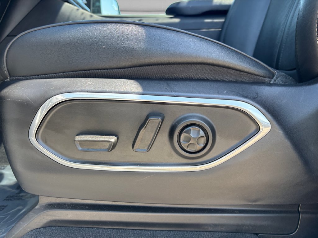 Used 2024 Jeep Wagoneer Series II AWD/4WD image 12