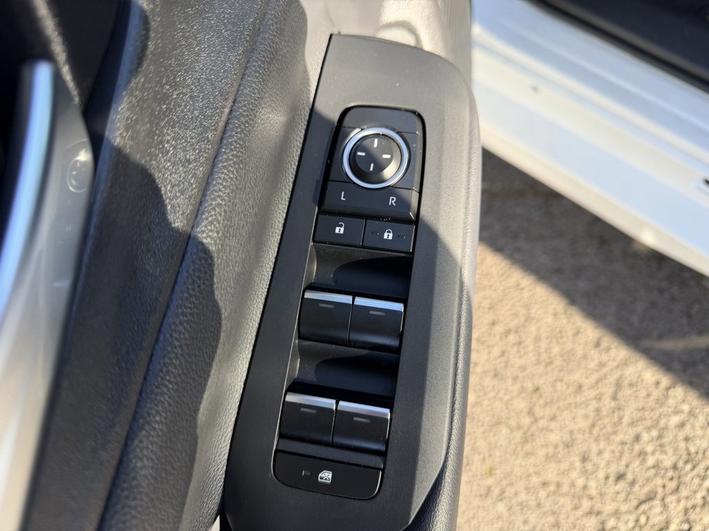 Used 2024 Toyota Prius Prime image 13