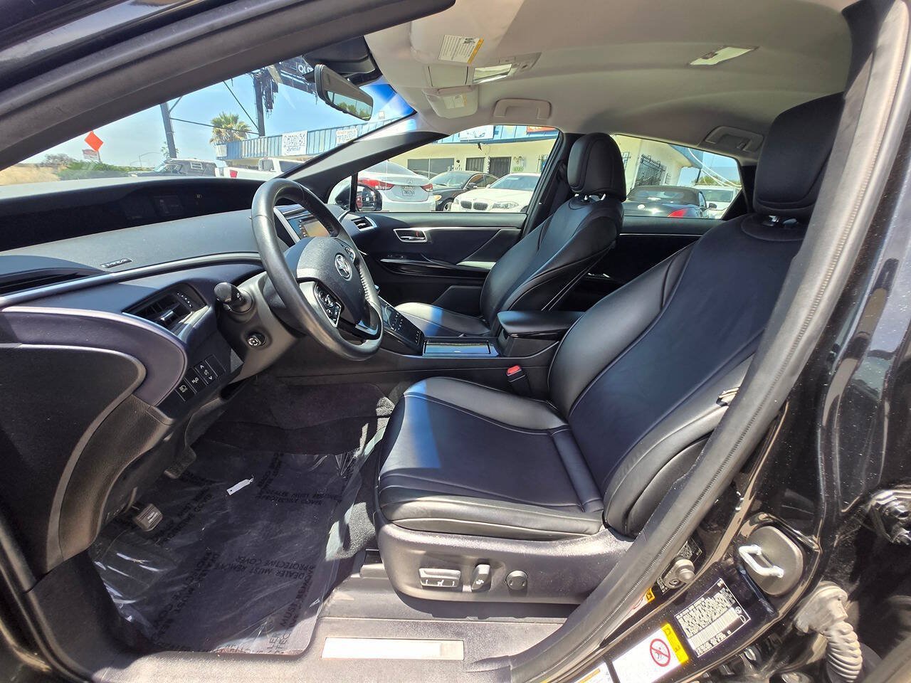 Used 2018 Toyota Mirai FWD image 23