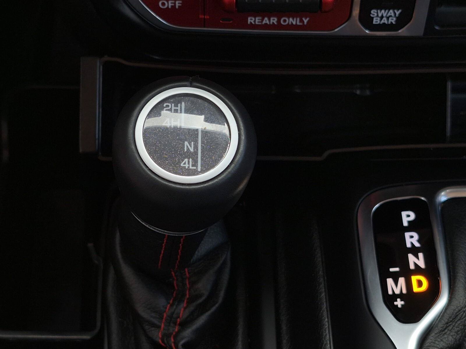 Used 2021 Jeep Wrangler Rubicon AWD/4WD image 31
