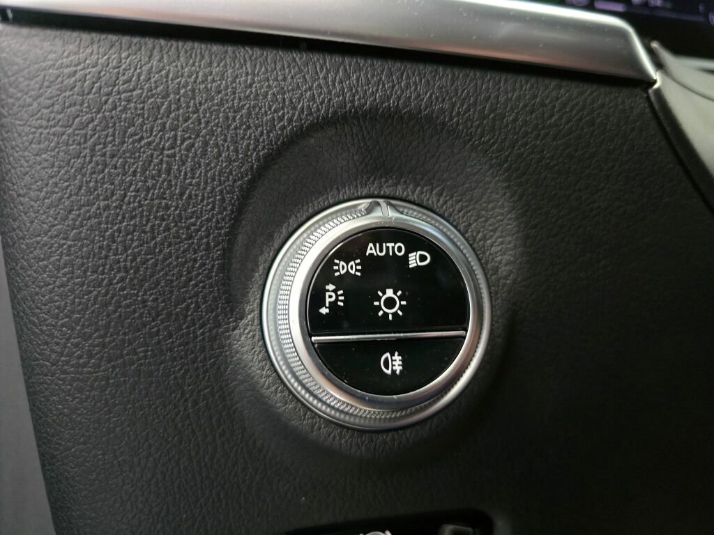 Used 2024 Mercedes-Benz C 63 AMG S image 33