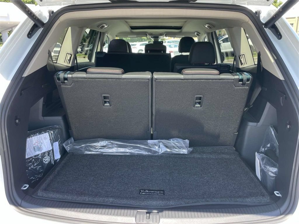 New 2026 Volkswagen Atlas Peak Edition AWD/4WD image 15