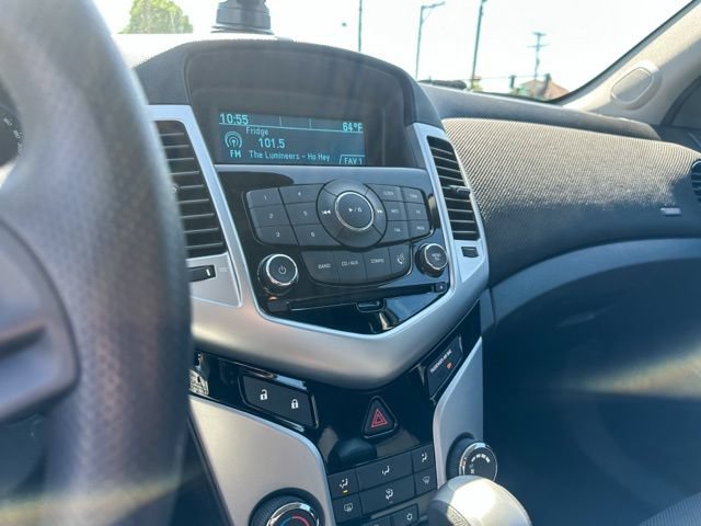Used 2012 Chevrolet Cruze LT FWD image 16