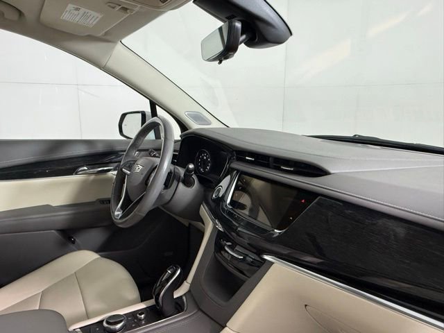 Used 2021 Cadillac XT6 Premium Luxury FWD image 33