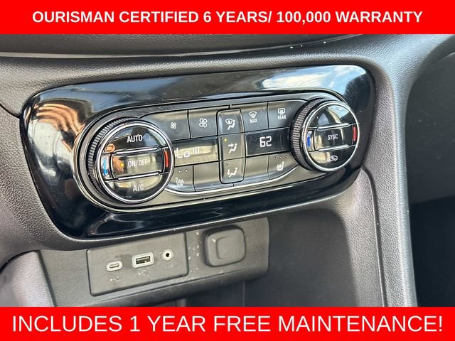 Used 2023 Buick Encore GX Essence w/ Experience Buick Package FWD image 23