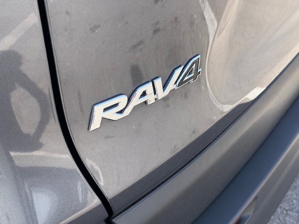 Used 2025 Toyota RAV4 LE FWD image 14