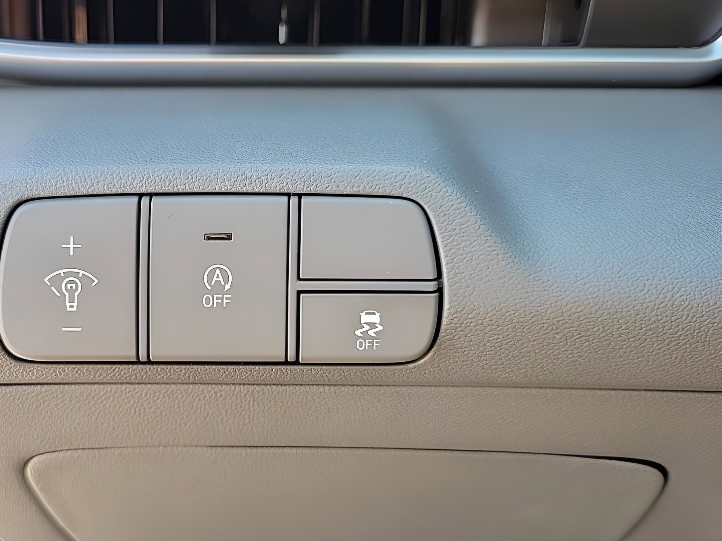 New 2026 Hyundai Elantra SE image 14