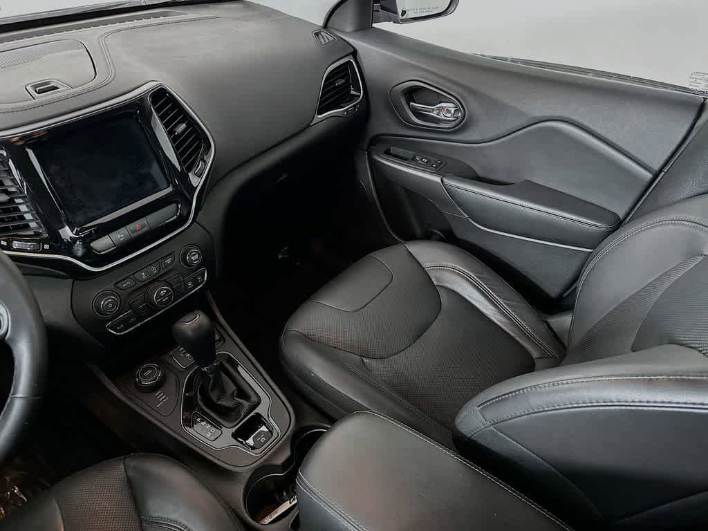 Used 2019 Jeep Cherokee Limited AWD/4WD image 10