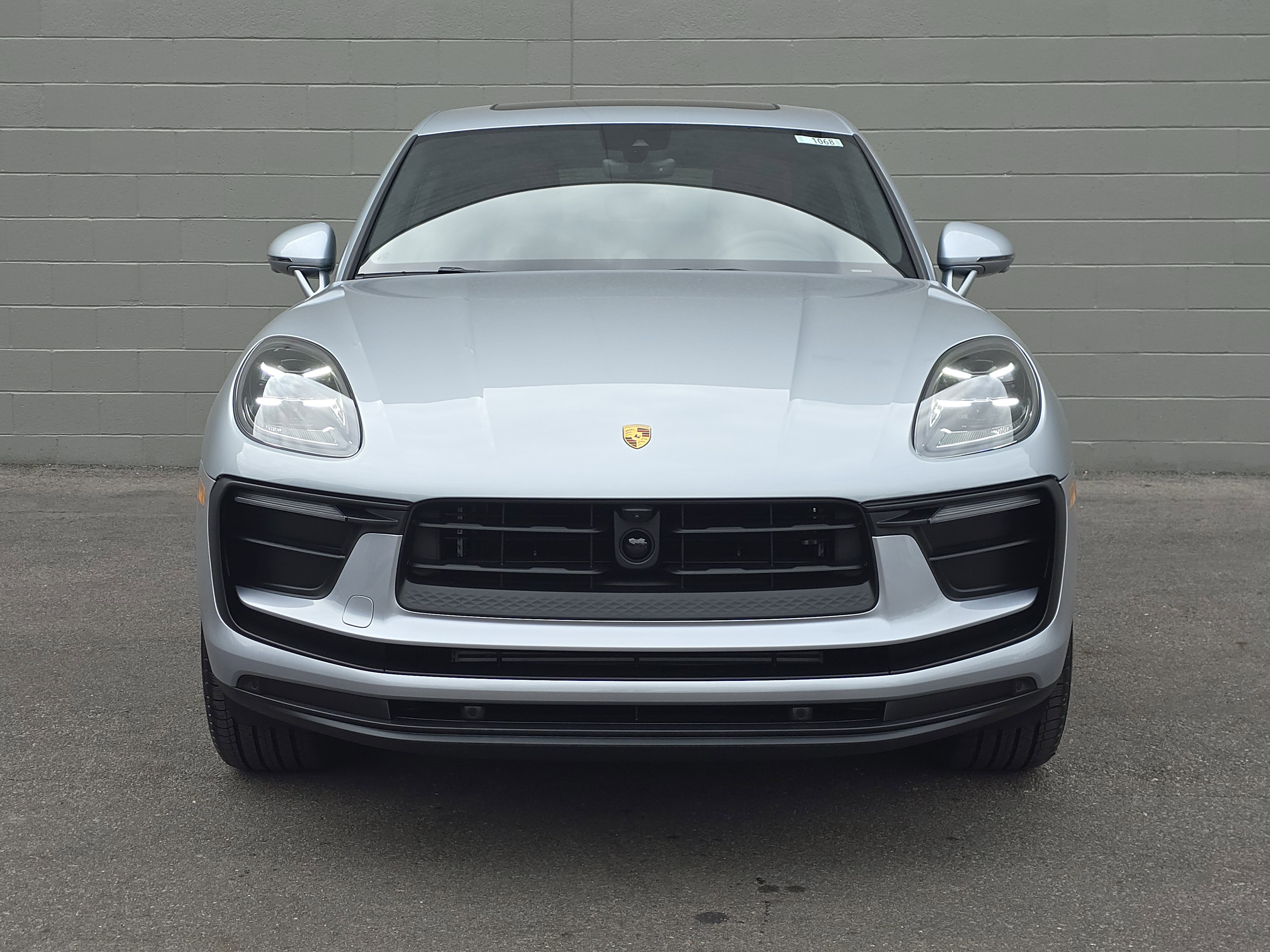 New 2026 Porsche Macan image 6