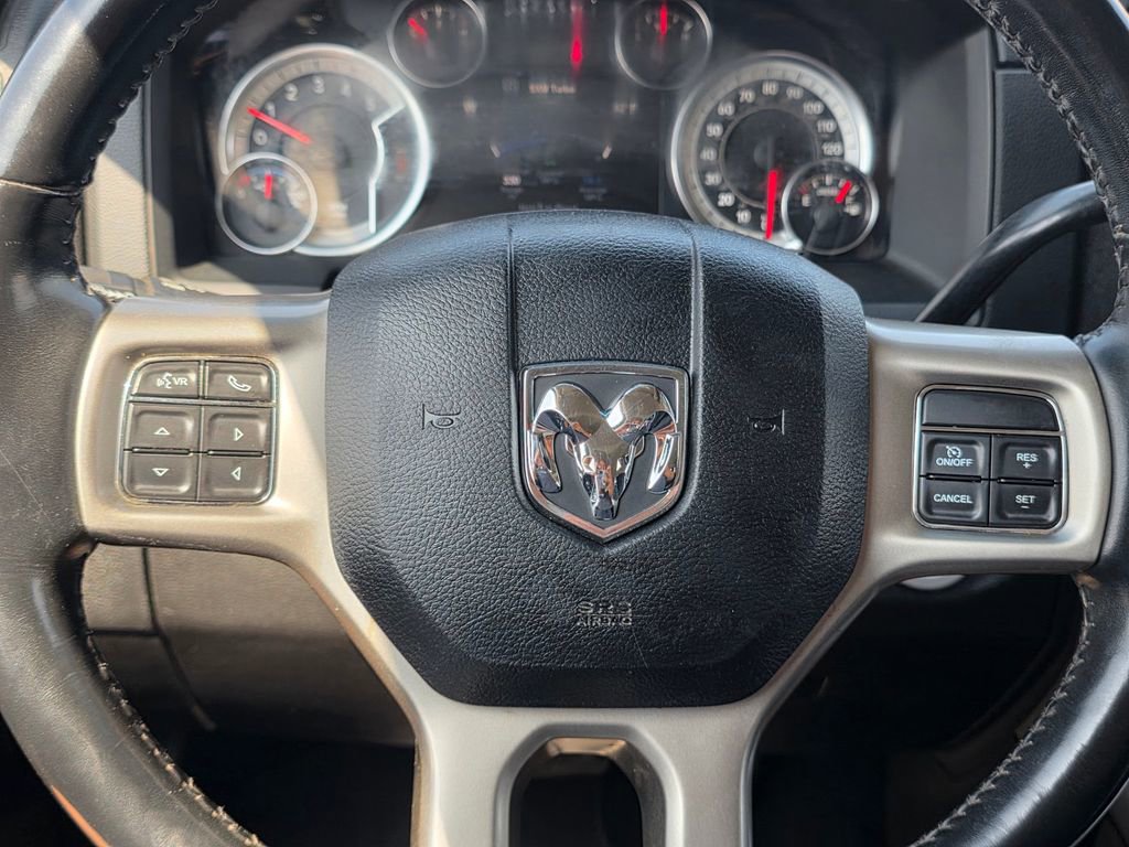 Used 2018 RAM 3500 Laramie w/ Convenience Group AWD/4WD image 33