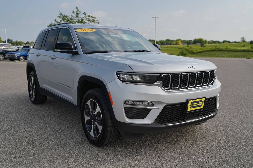 Used 2024 Jeep Grand Cherokee Limited 4xe AWD/4WD image 4