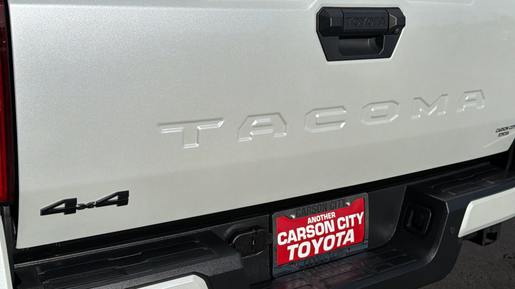 Used 2024 Toyota Tacoma TRD Sport w/ TRD Sport Upgrade Package image 28