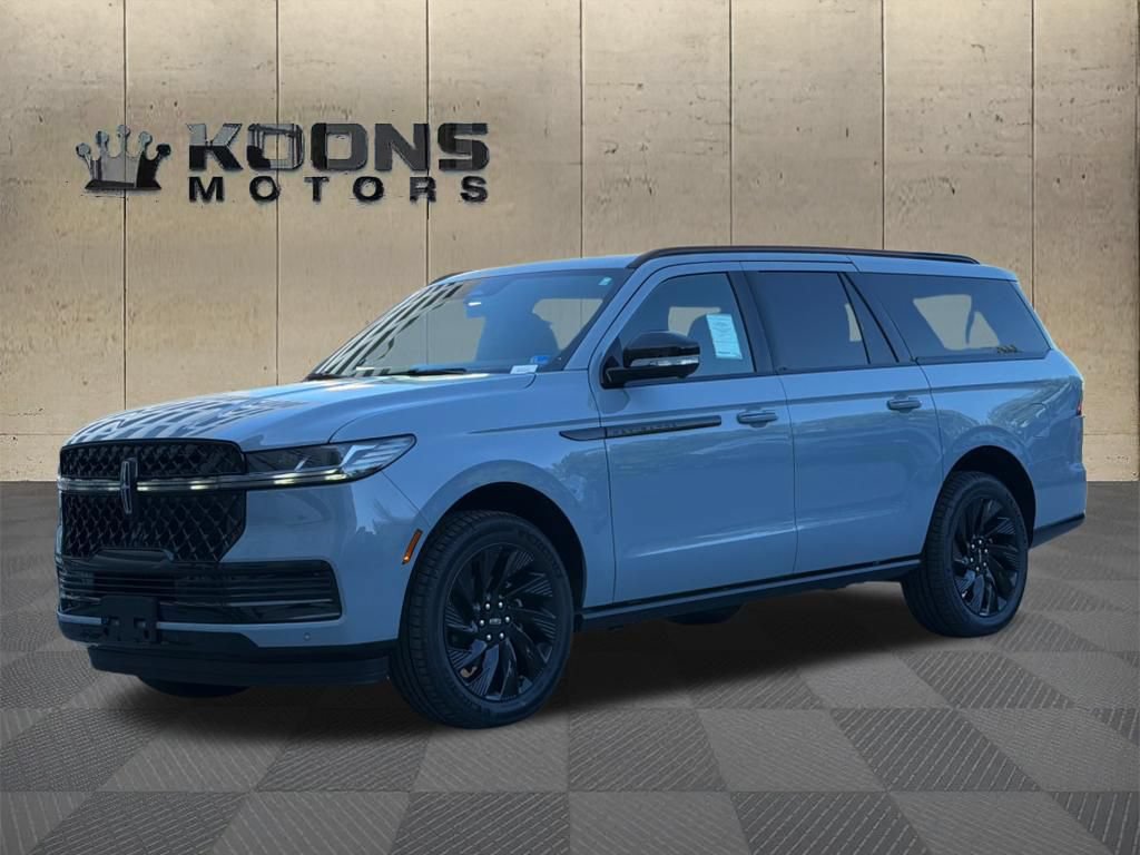 New 2026 Lincoln Navigator L Reserve w/ Jet Appearance Package