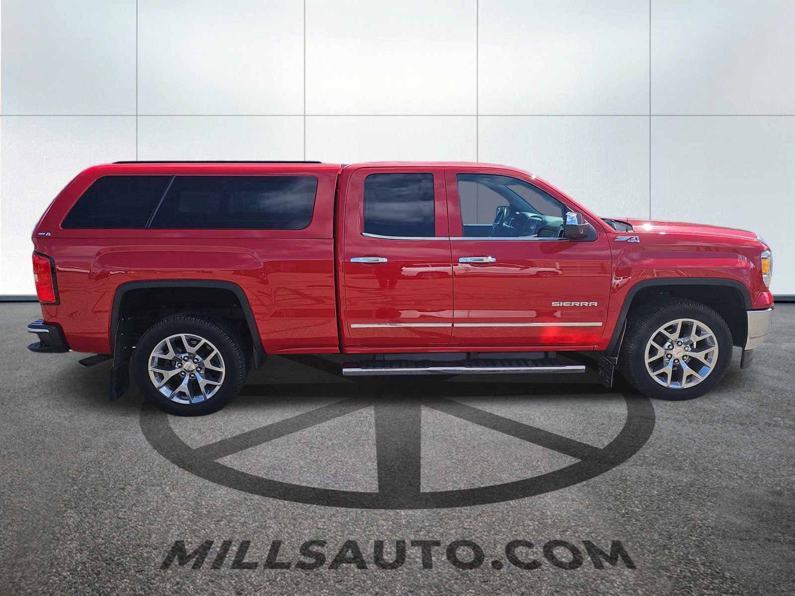 Used 2015 GMC Sierra 1500 SLT w/ SLT Preferred Package image 5