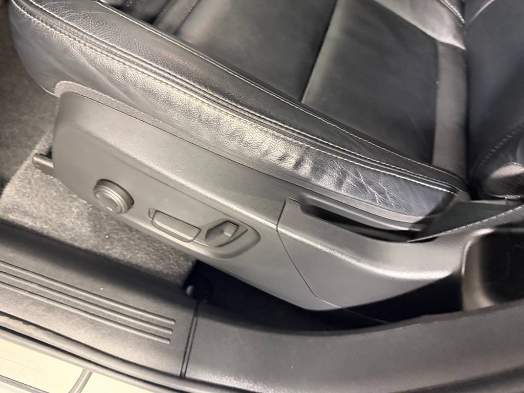 Used 2023 Volvo XC40 B5 Plus w/ Climate Package AWD/4WD image 27