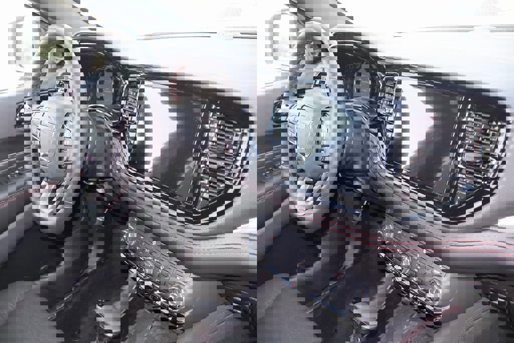 New 2025 Dodge Durango R/T w/ Blacktop Package image 9