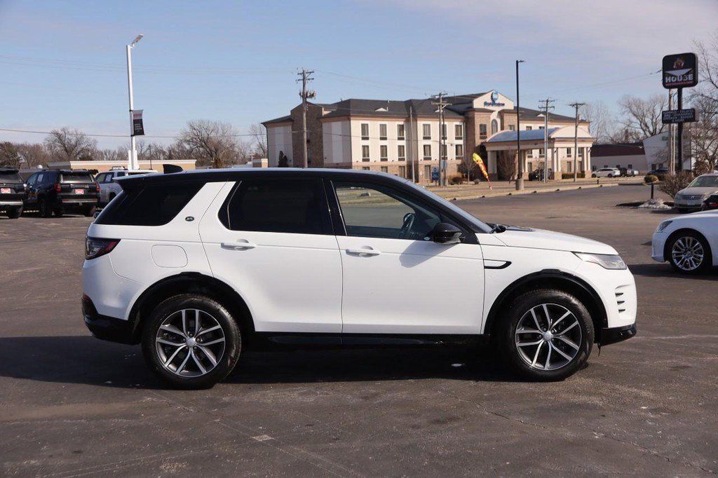 Used 2024 Land Rover Discovery Sport Dynamic SE image 5