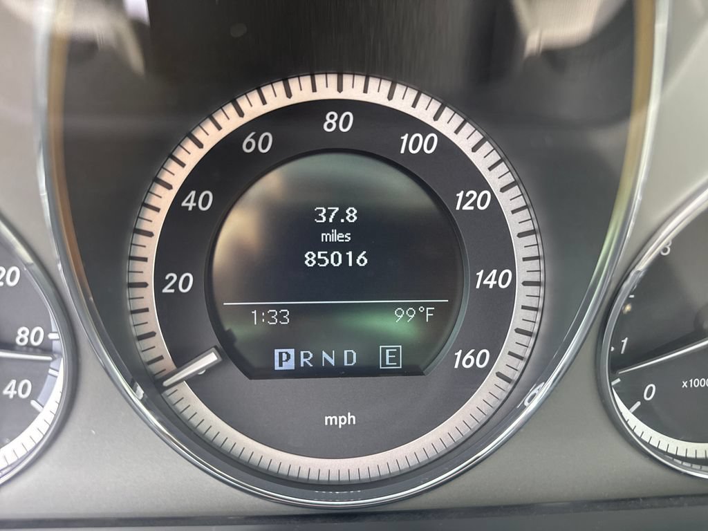 Used 2011 Mercedes-Benz C 300 Sedan image 27