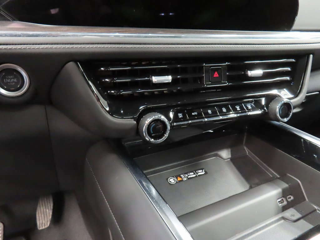 Used 2025 Chevrolet Suburban Z71 image 62