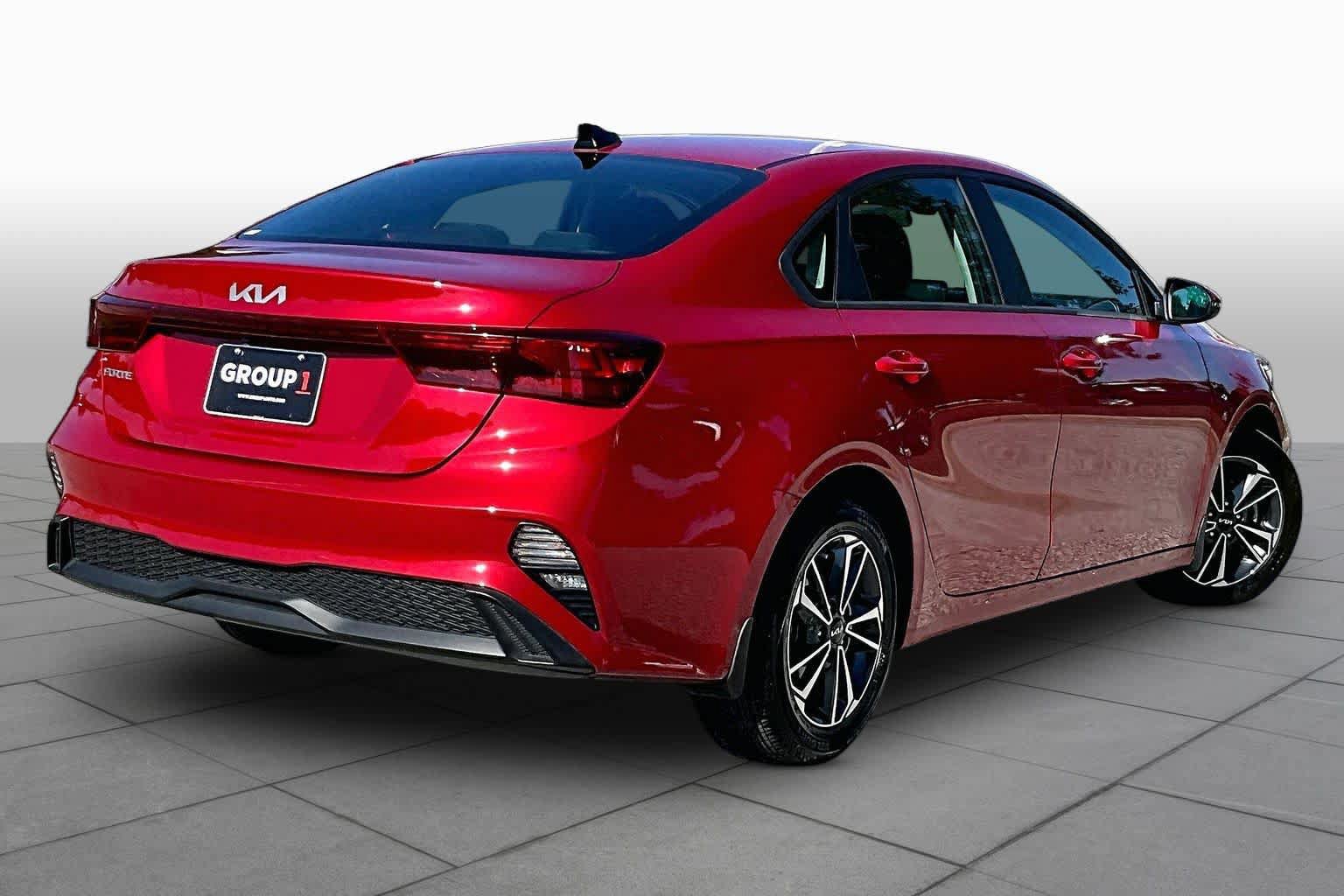 Used 2024 Kia Forte LXS w/ LXS Technology Package FWD image 13