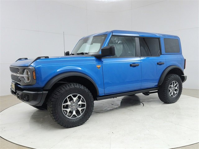 Used 2025 Ford Bronco Badlands image 3
