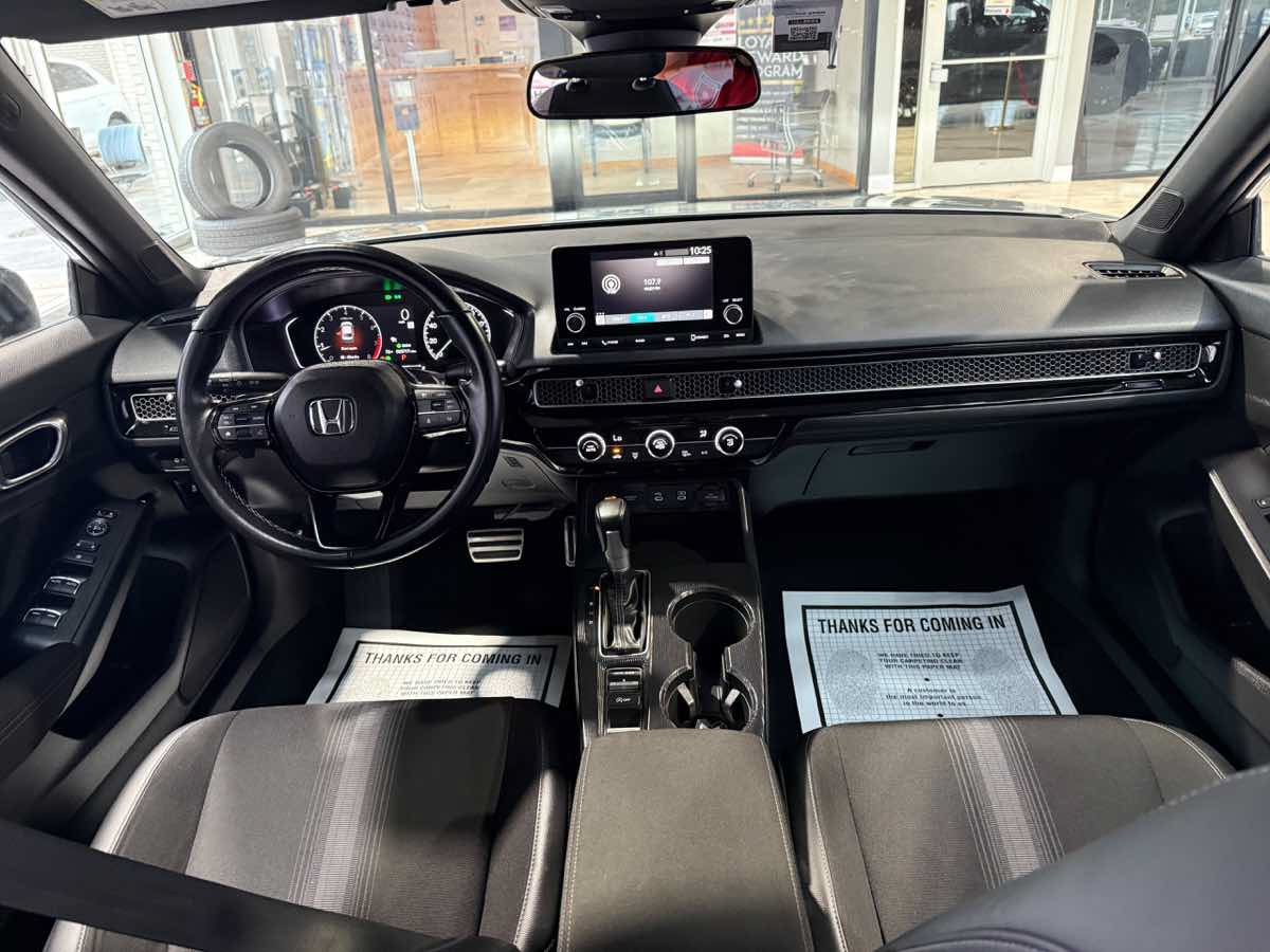 Used 2025 Honda Civic Sport image 22