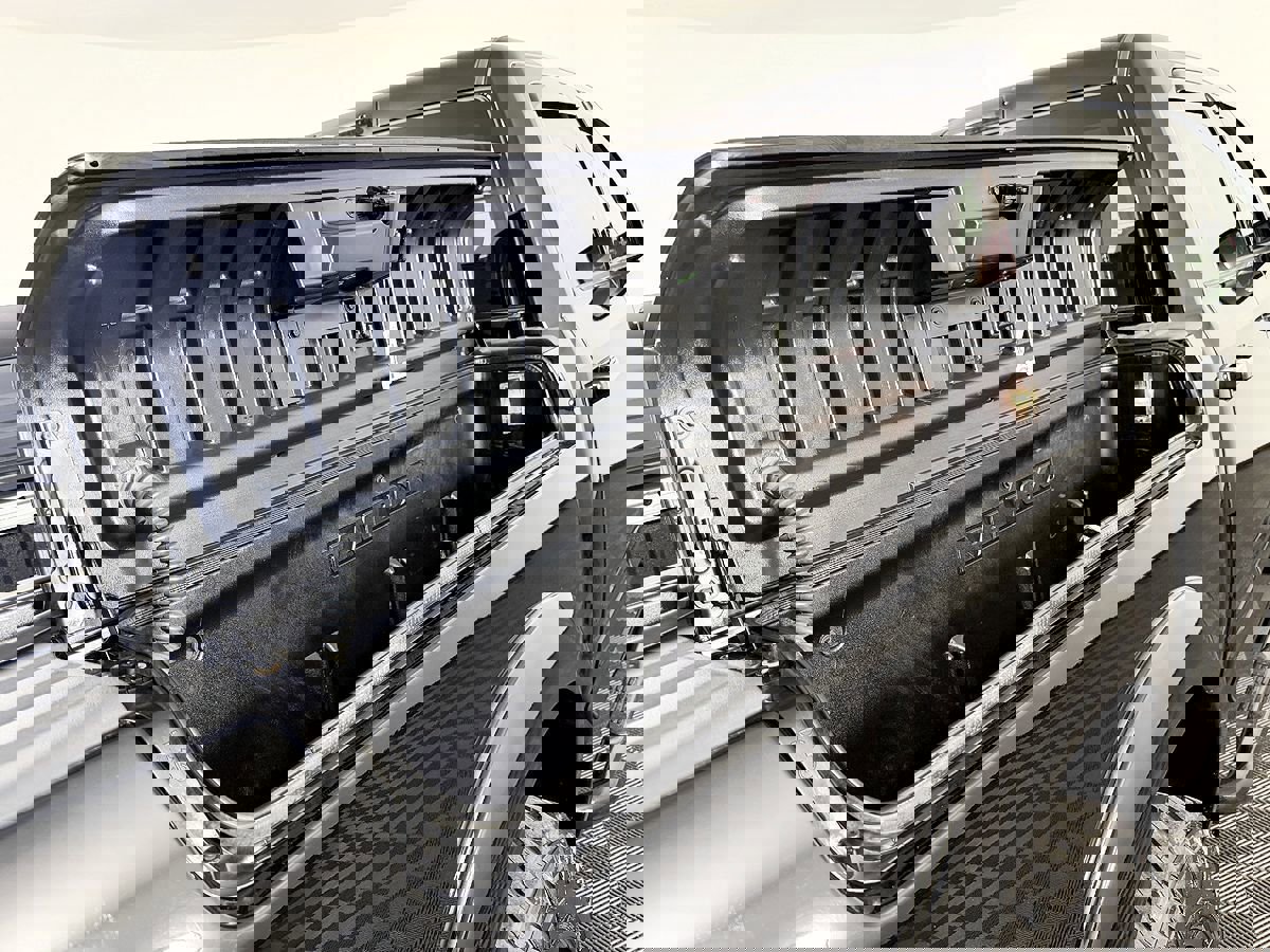 Used 2015 RAM 1500 Laramie Limited image 16