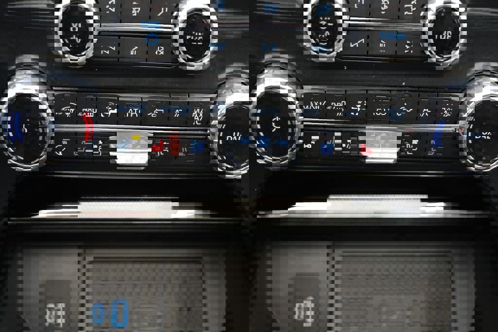 Used 2023 Ford F150 Platinum w/ Equipment Group 701A High image 31