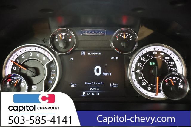 Used 2017 RAM 1500 Laramie w/ Convenience Group AWD/4WD image 18