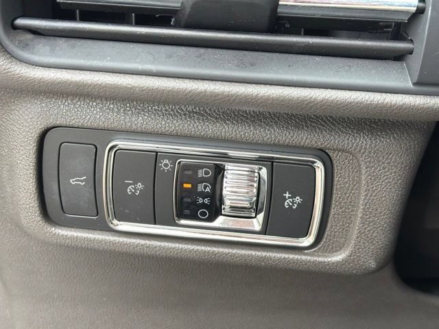 Used 2022 Lincoln Corsair FWD image 27