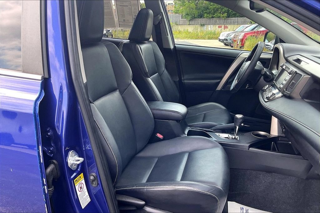 Used 2015 Toyota RAV4 Limited AWD/4WD image 7
