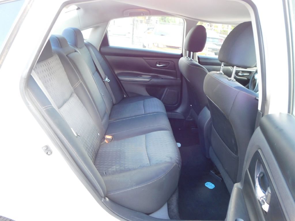 Used 2017 Nissan Altima 2.5 FWD image 33