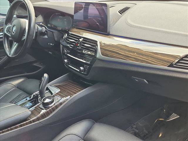 Used 2021 BMW M550i xDrive w/ Executive Package AWD/4WD image 22
