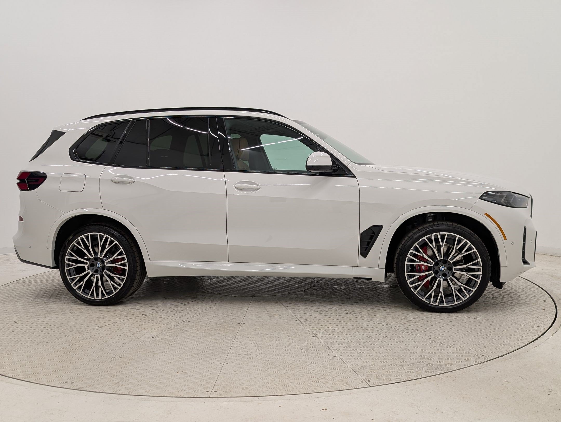 New 2026 BMW X5 xDrive40i w/ Executive Package AWD/4WD image 8