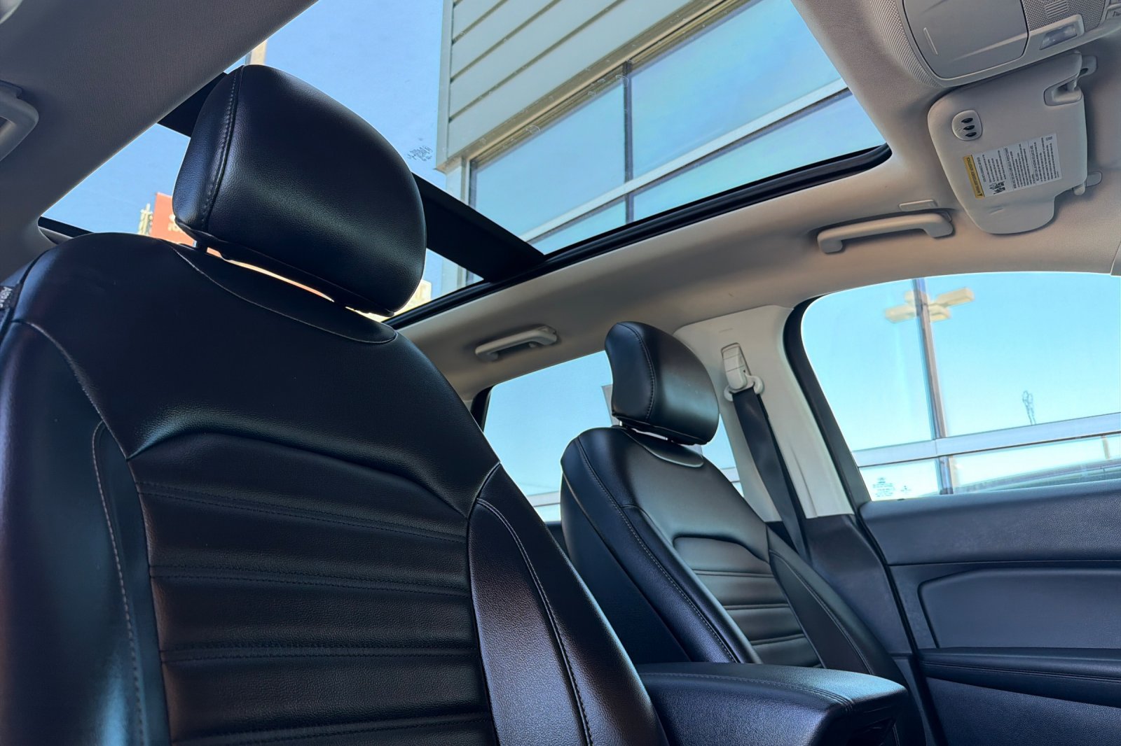 Used 2019 Ford Edge SEL w/ Equipment Group 201A FWD image 18